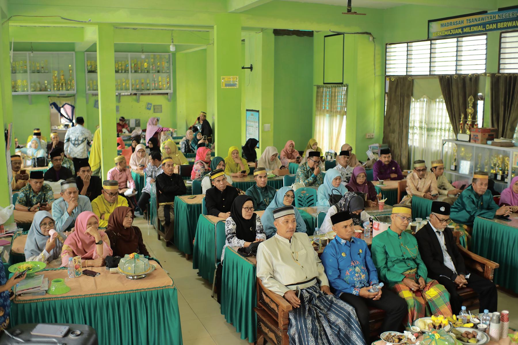 Peringatan Hari Guru 2025