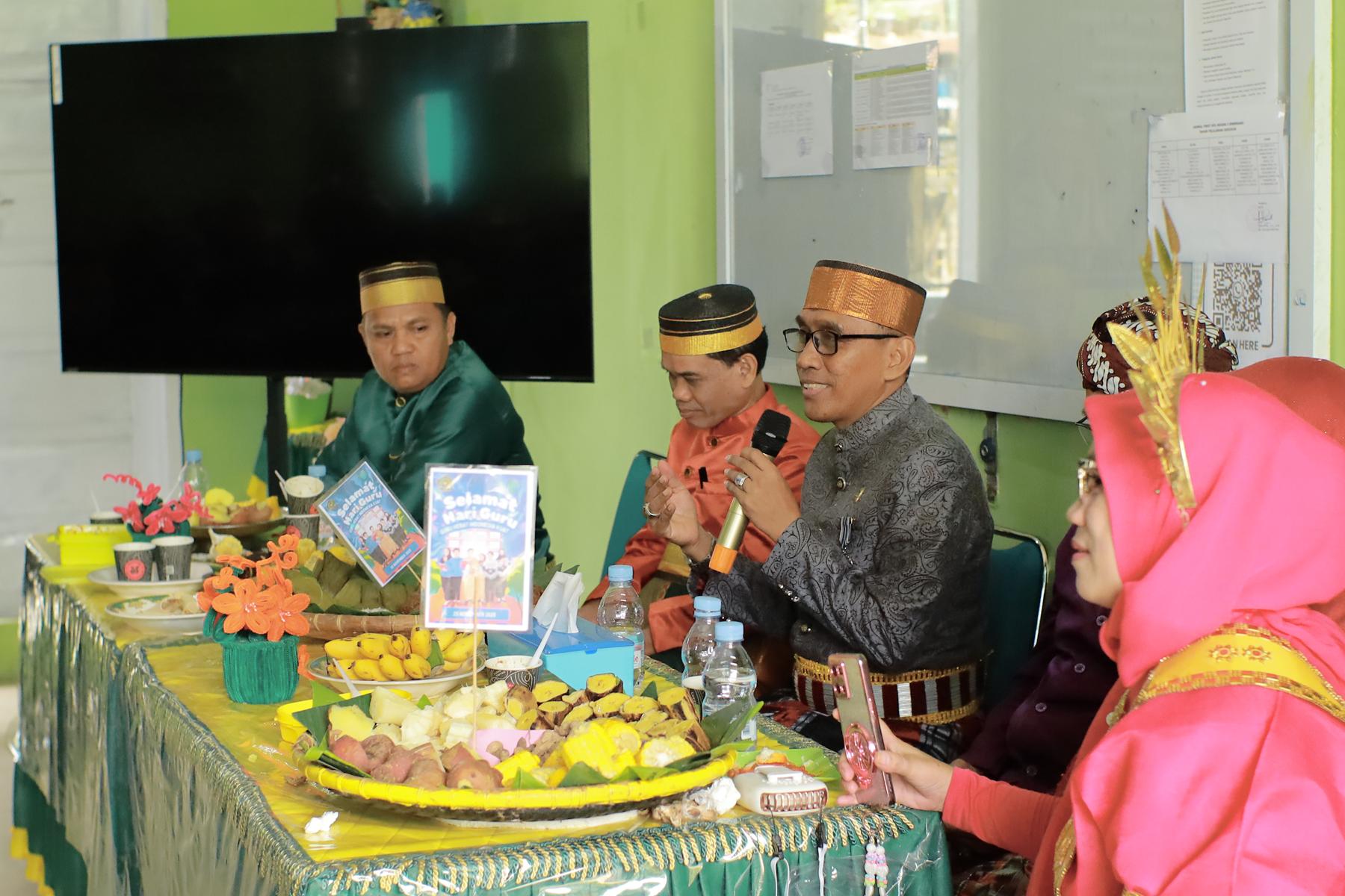 Peringatan Hari Guru 2025
